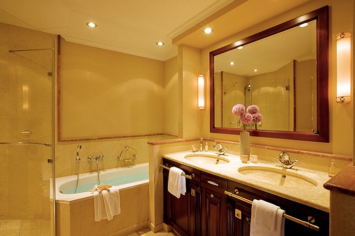 Badezimmer der Yachthafenresidenz Hohe Düne